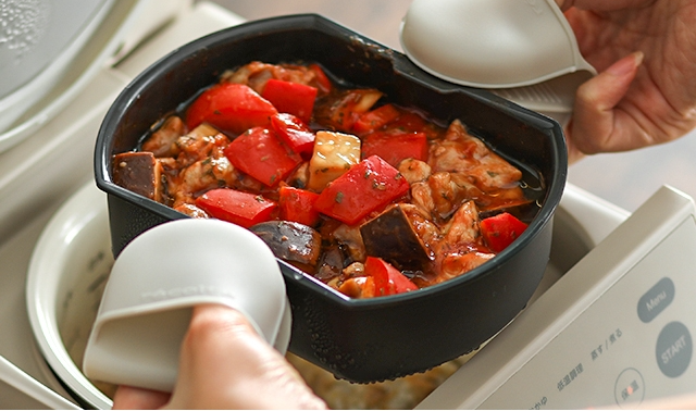 軽量コンパクトな低温調理器 レシピブック付属 肌寒 