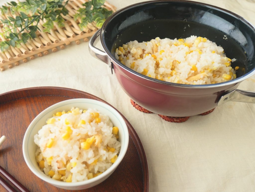 ミネラルライスポットととうもろこしご飯