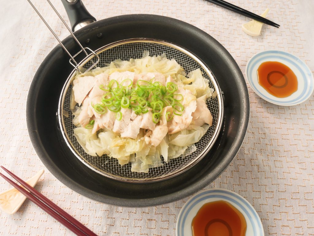 鶏むね肉とキャベツの中華風蒸し