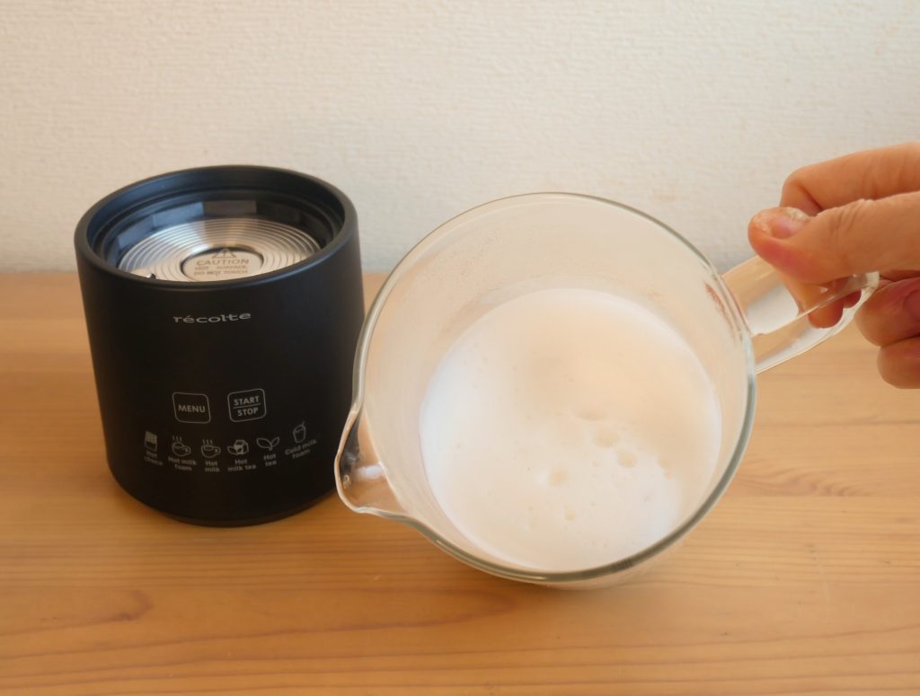 ホットチョコ＆ミルクフォーマーで作ったフォームミルク