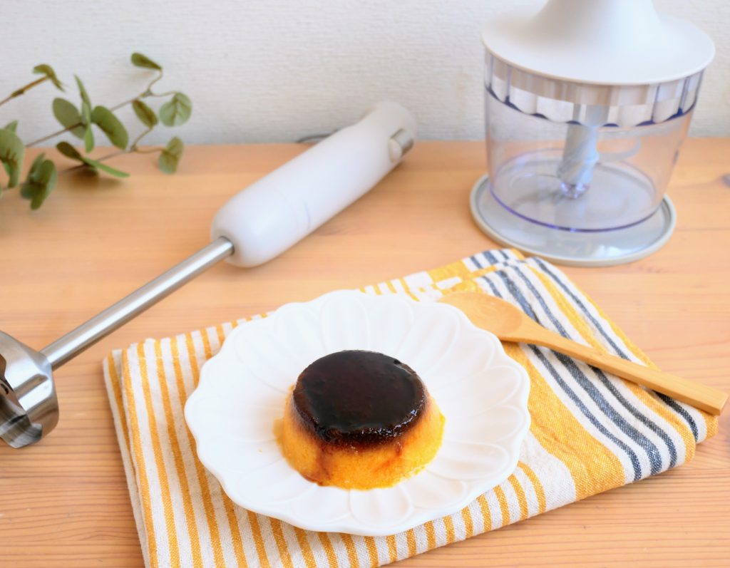 かぼちゃプリンとレコルトのハンディブレンダー