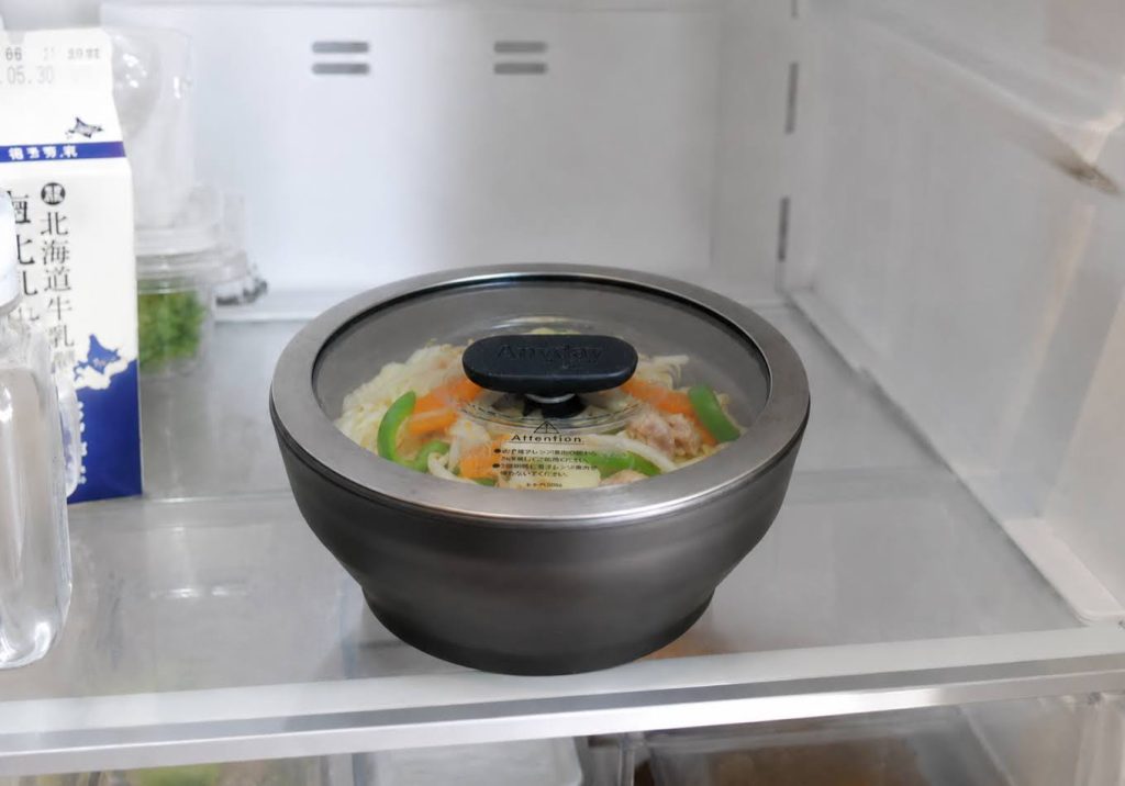 冷蔵庫に入った深型ディッシュ