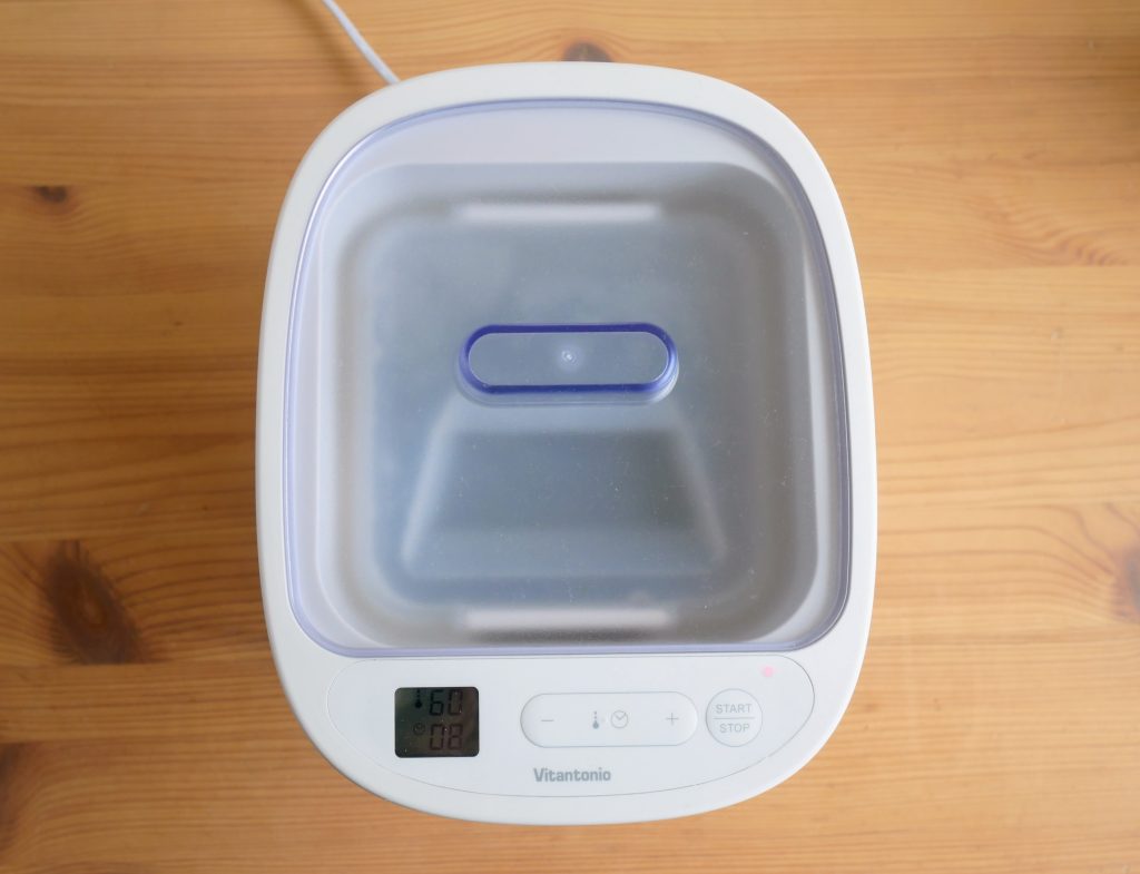 発酵メーカーでしょうゆ麹を作る様子