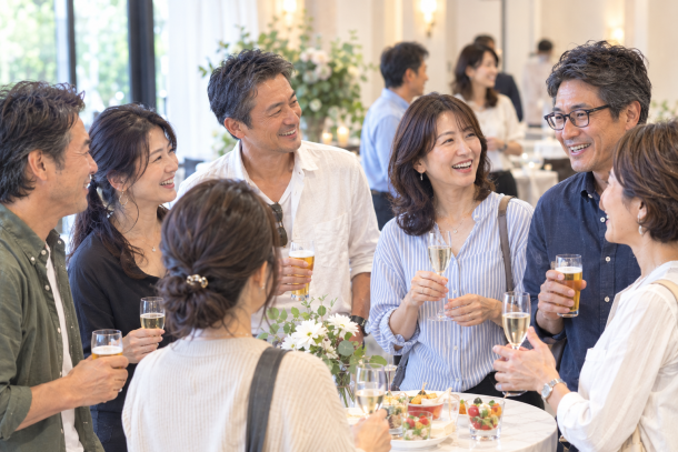 NEEDS大津での立食パーティーのイメージ様子