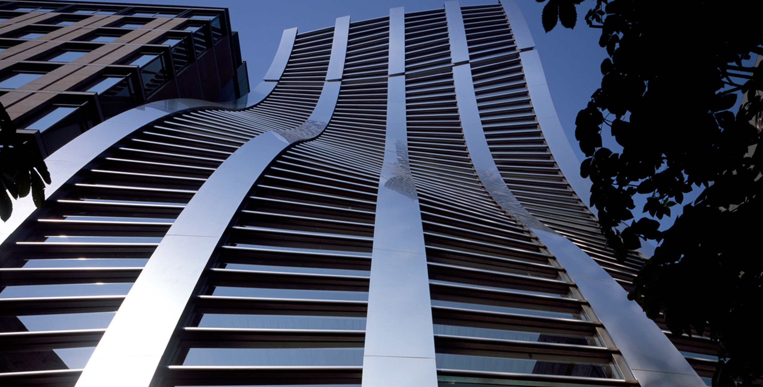 De Beers Ginza Building (Currently known as V88 Building) | WORKS