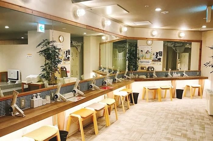 loIve(ロイブ)町田店