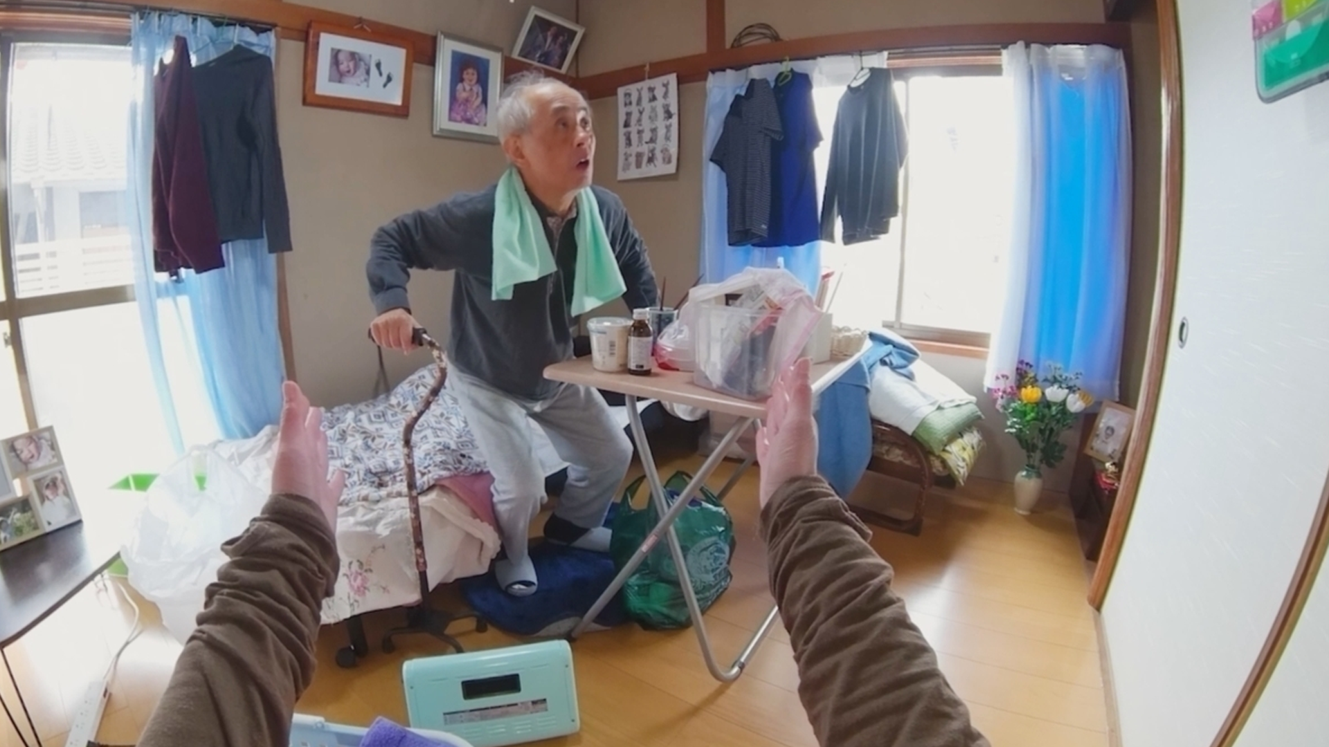 高齢患者への食事援助のVRコンテンツイメージ